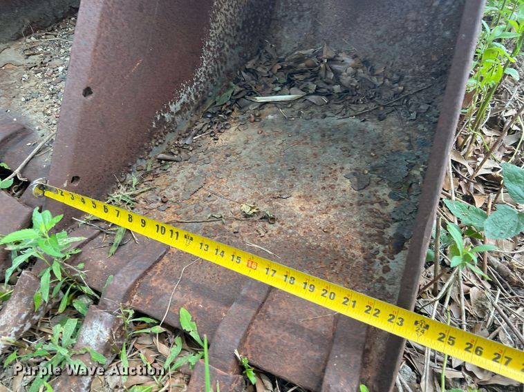 image for item MG9004 Ford  excavator bucket