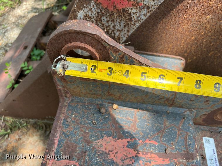 image for item MG9004 Ford  excavator bucket