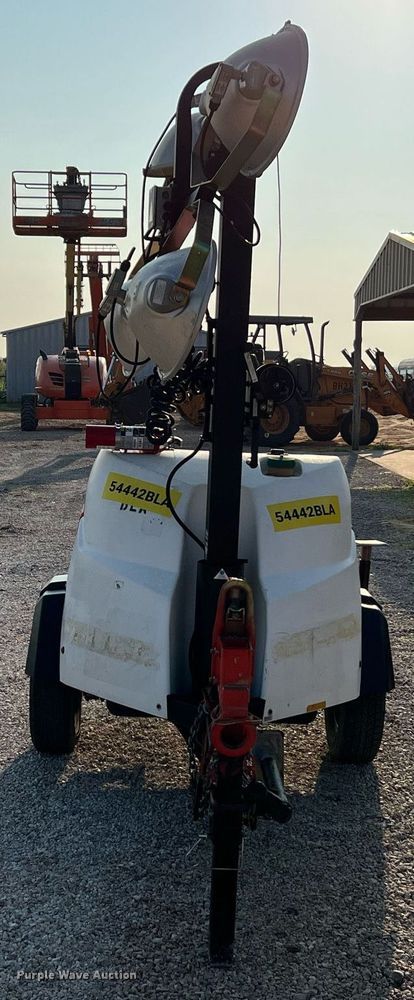 image for item MG9009 2017 Generac MLT6S  light plant