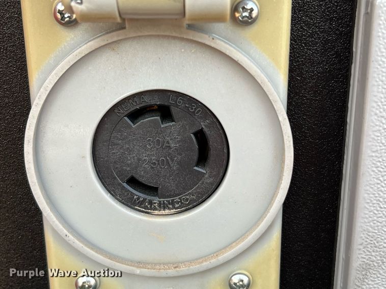 image for item MG9009 2017 Generac MLT6S  light plant