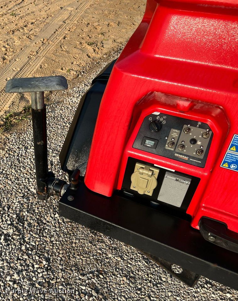 image for item MG9009 2017 Generac MLT6S  light plant