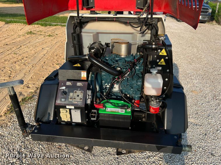 image for item MG9009 2017 Generac MLT6S  light plant