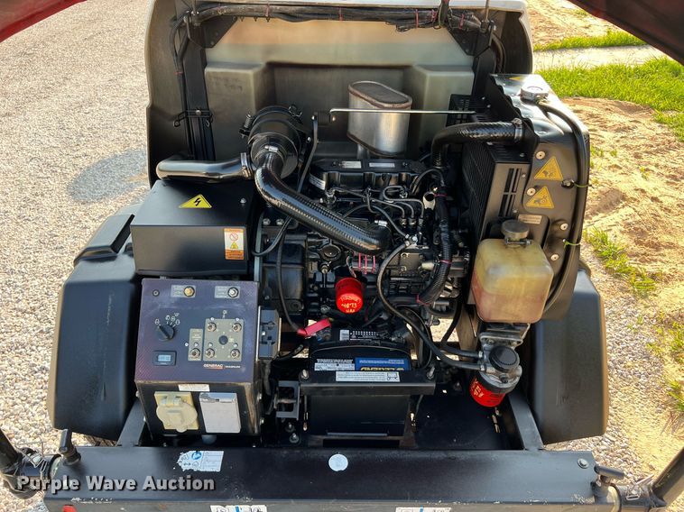 image for item MG9011 2017 Generac MLT6S  light plant