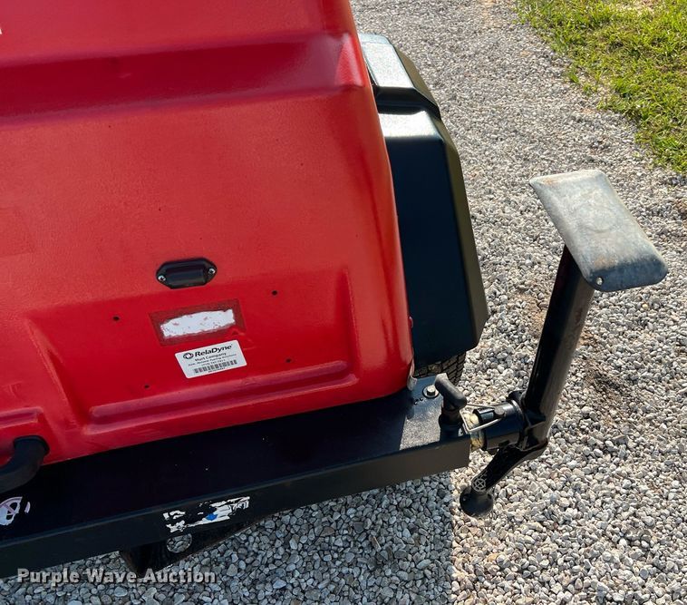 image for item MG9012 2017 Generac Magnum  light plant