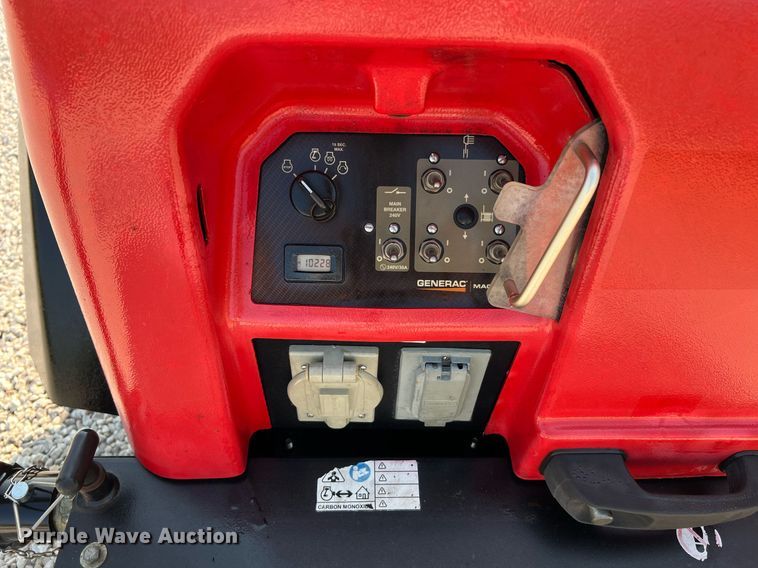 image for item MG9012 2017 Generac Magnum  light plant