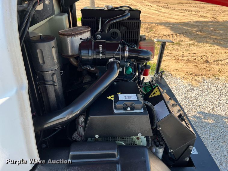 image for item MG9012 2017 Generac Magnum  light plant