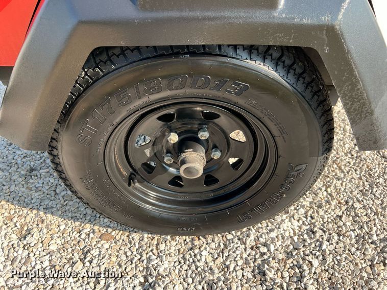 image for item MG9012 2017 Generac Magnum  light plant