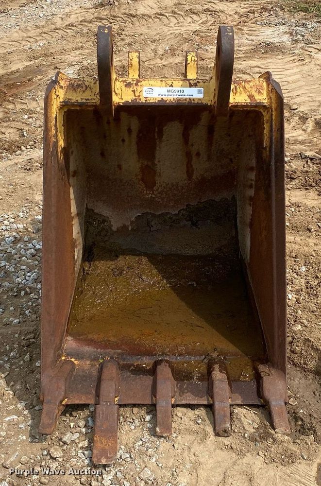 image for item MG9910 Excavator bucket