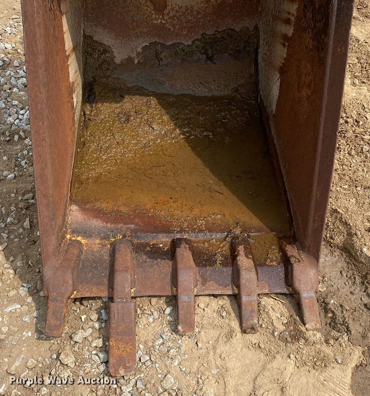 image for item MG9910 Excavator bucket