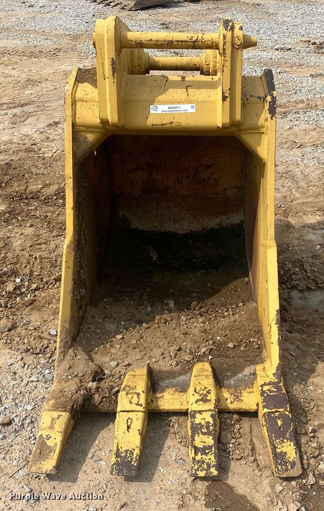 image for item MG9911 CF  excavator bucket