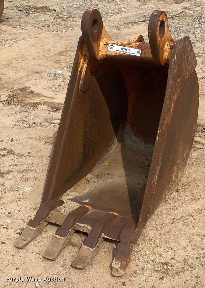 image for item MG9912 Excavator bucket