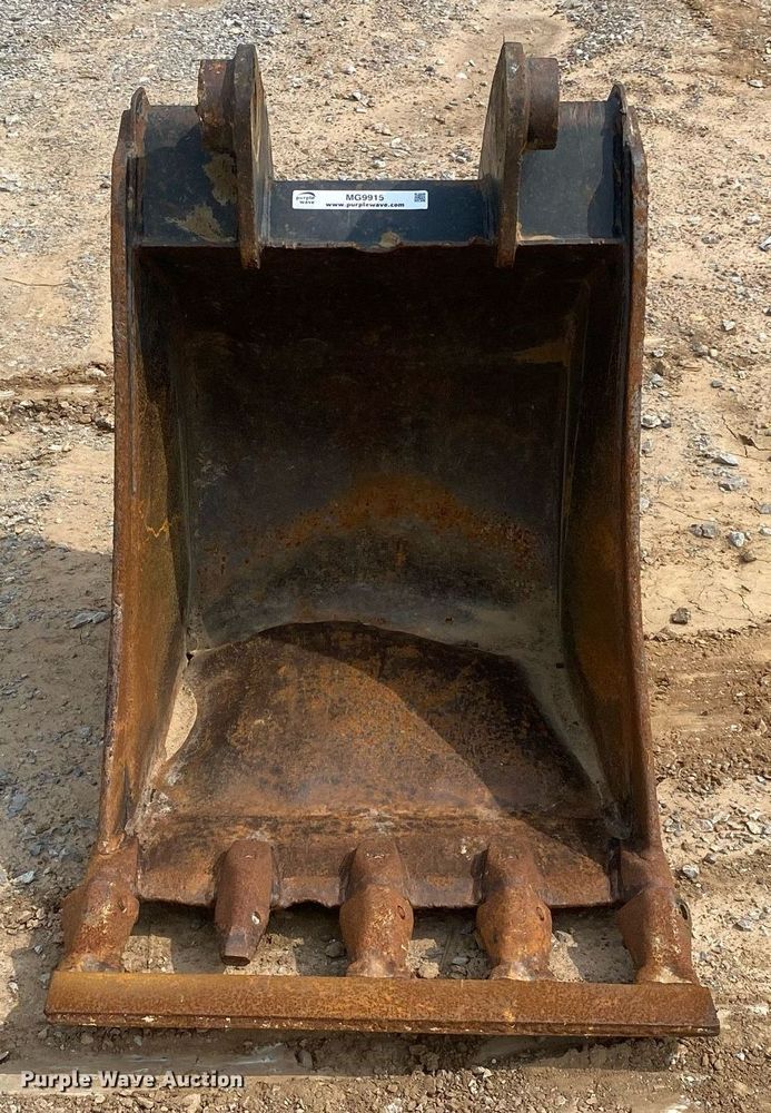 image for item MG9915 Caterpillar  excavator bucket