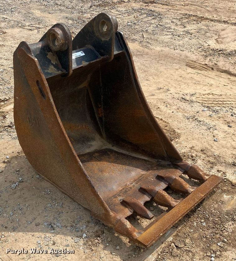 image for item MG9915 Caterpillar  excavator bucket