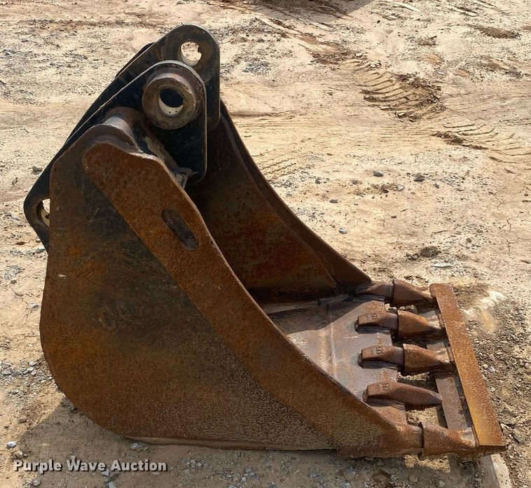 image for item MG9915 Caterpillar  excavator bucket