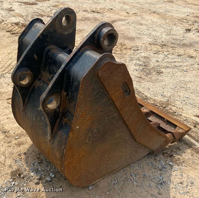 image for item MG9915 Caterpillar  excavator bucket