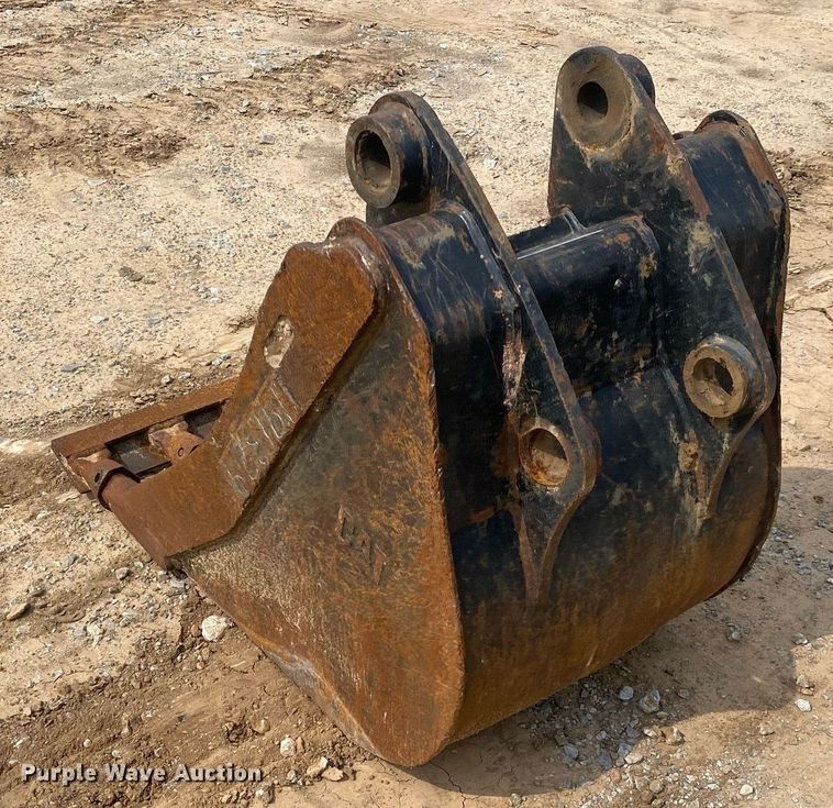 image for item MG9915 Caterpillar  excavator bucket