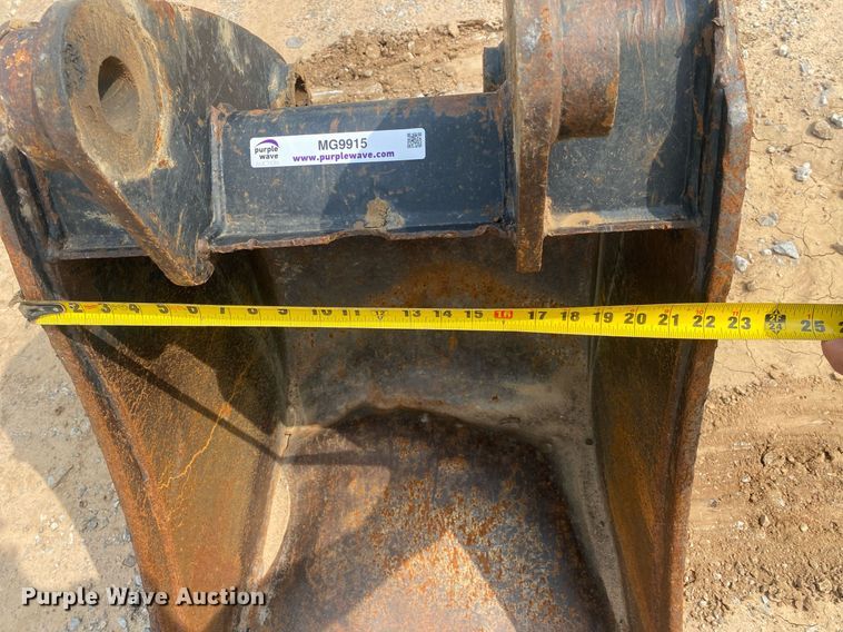 image for item MG9915 Caterpillar  excavator bucket