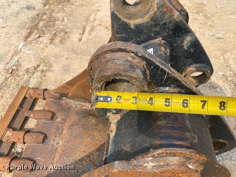 image for item MG9915 Caterpillar  excavator bucket