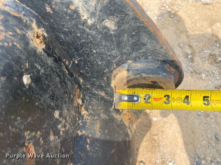 image for item MG9915 Caterpillar  excavator bucket