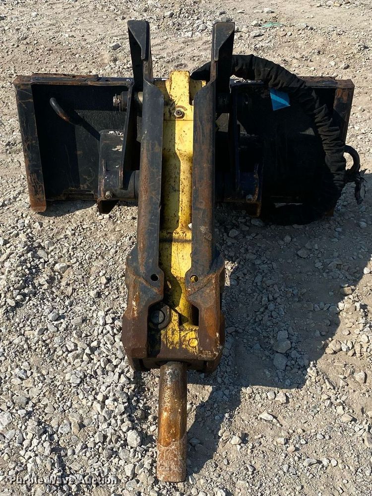image for item MG9920 Stanley MB05S02  skid steer breaker