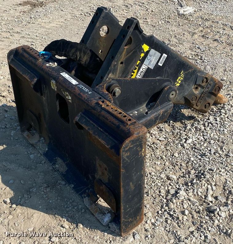 image for item MG9920 Stanley MB05S02  skid steer breaker