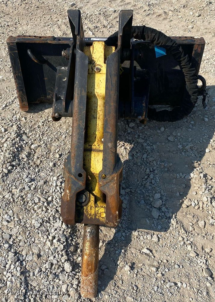 image for item MG9920 Stanley MB05S02  skid steer breaker