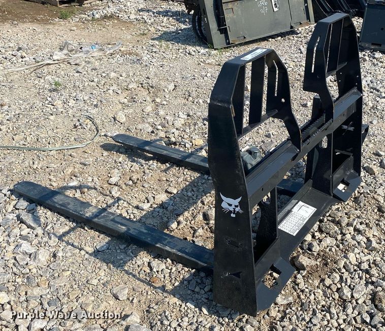 image for item MG9930 Bobcat Pallet Fork HD  skid steer forks