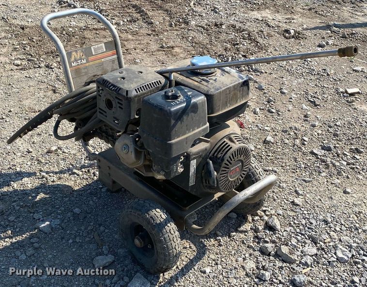 image for item MG9935 Mi-T-M  pressure washer