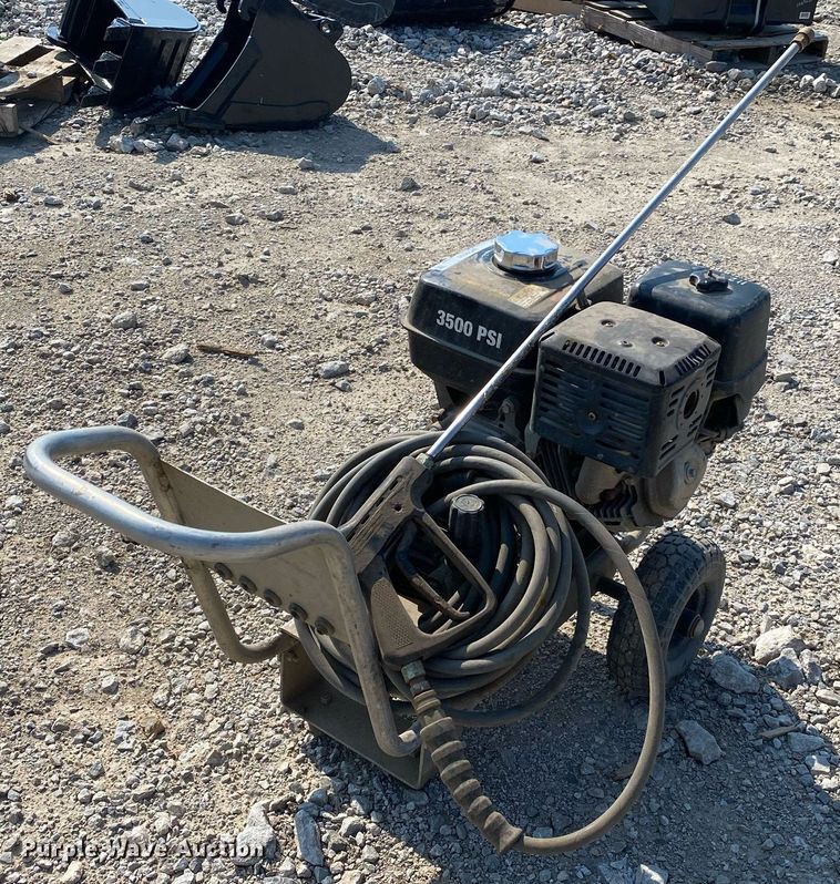 image for item MG9935 Mi-T-M  pressure washer