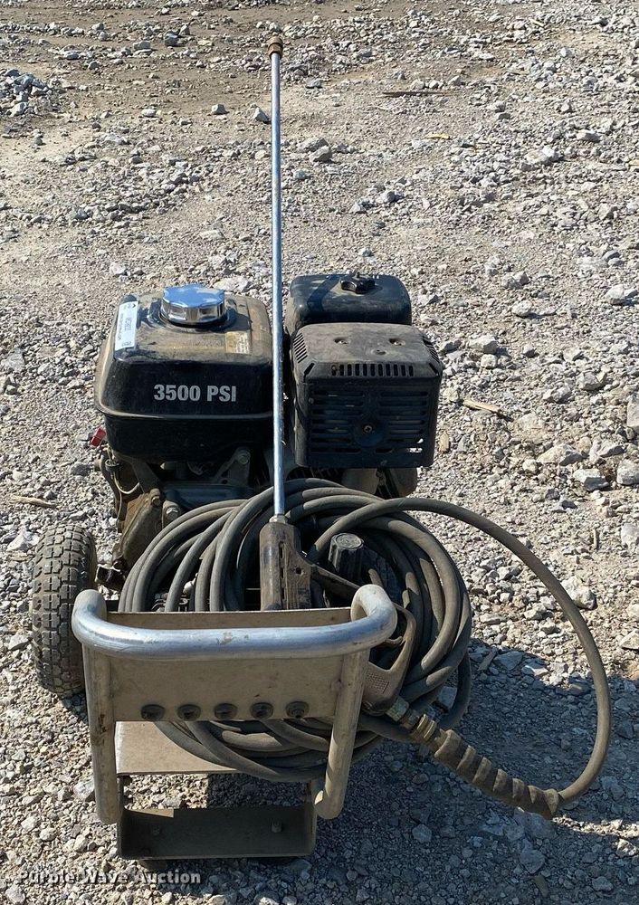 image for item MG9935 Mi-T-M  pressure washer