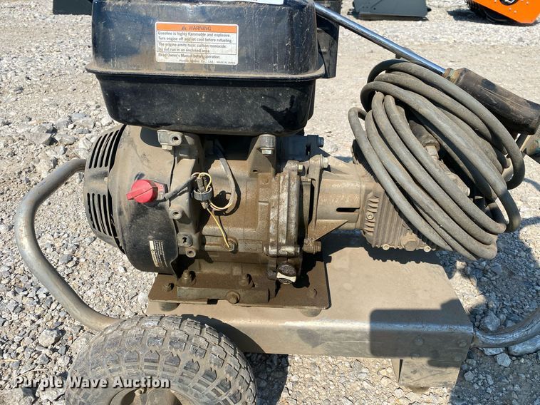 image for item MG9935 Mi-T-M  pressure washer