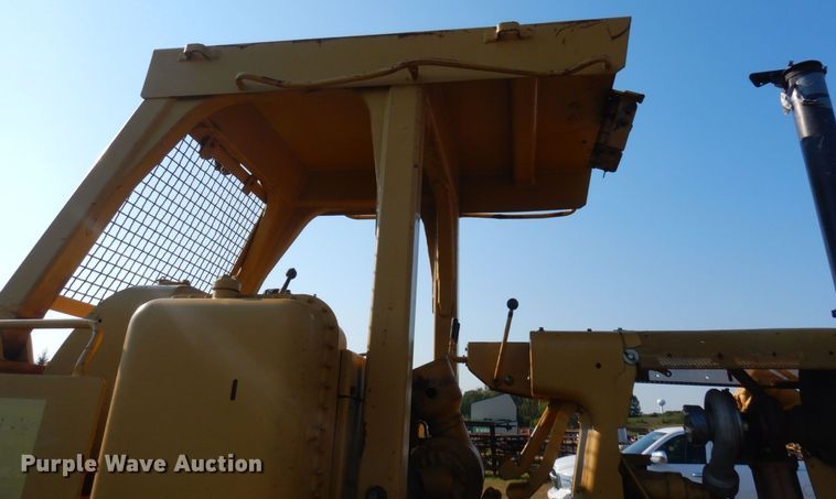 image for item MH9146 1978 Caterpillar D7G  crawler tractor