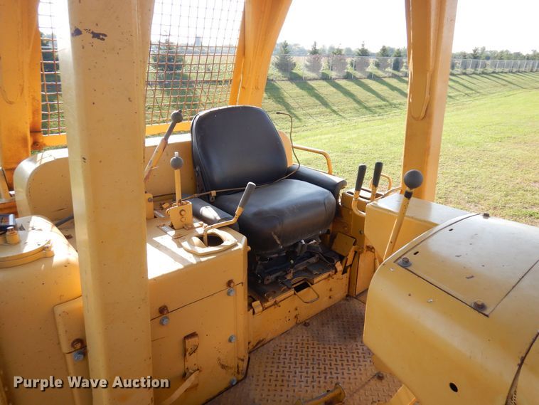 image for item MH9146 1978 Caterpillar D7G  crawler tractor