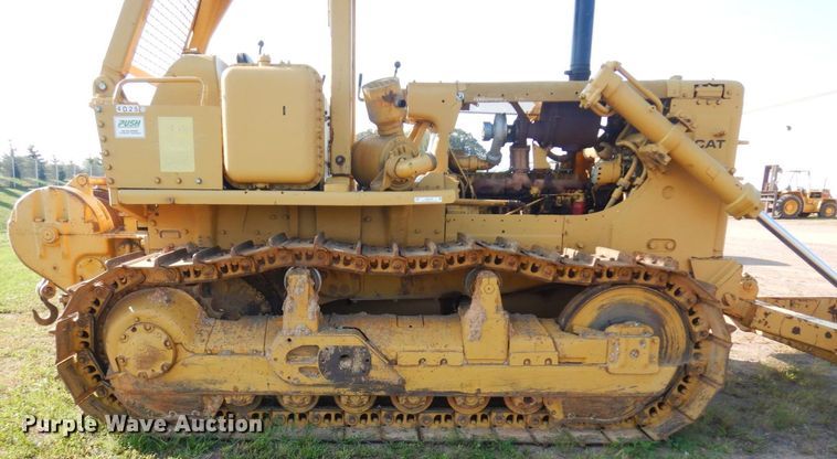 image for item MH9146 1978 Caterpillar D7G  crawler tractor