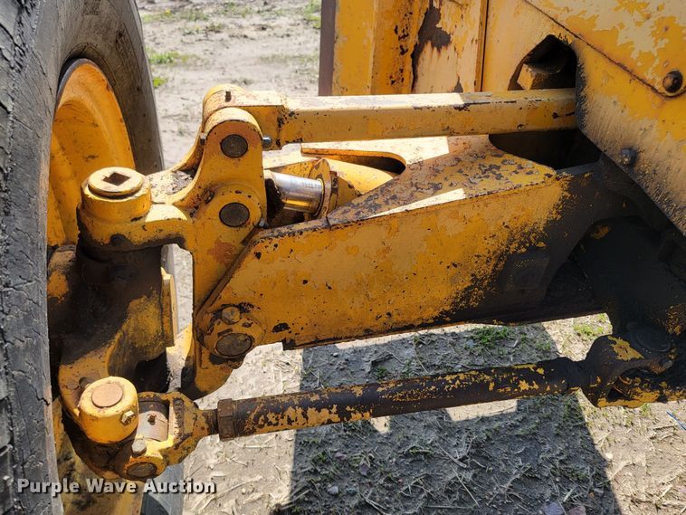 image for item ML9381 John Deere 770A  motor grader