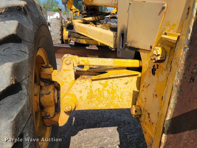 image for item ML9381 John Deere 770A  motor grader