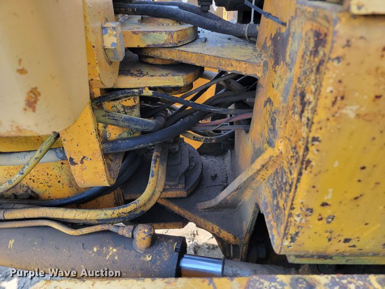 image for item ML9381 John Deere 770A  motor grader