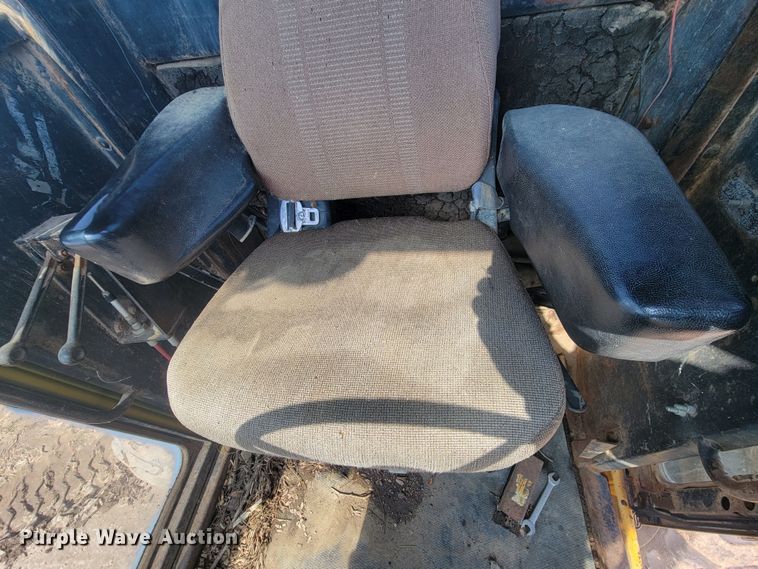 image for item ML9381 John Deere 770A  motor grader