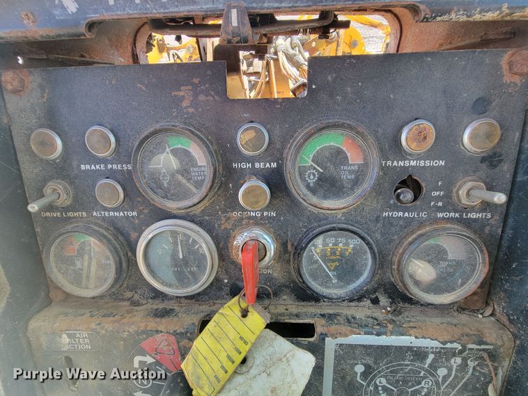 image for item ML9381 John Deere 770A  motor grader