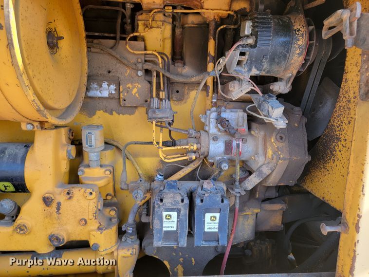 image for item ML9381 John Deere 770A  motor grader