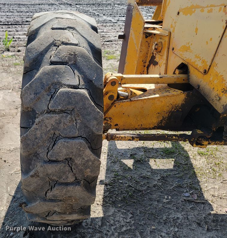 image for item ML9381 John Deere 770A  motor grader