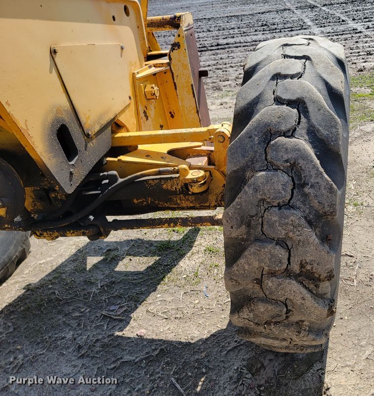 image for item ML9381 John Deere 770A  motor grader