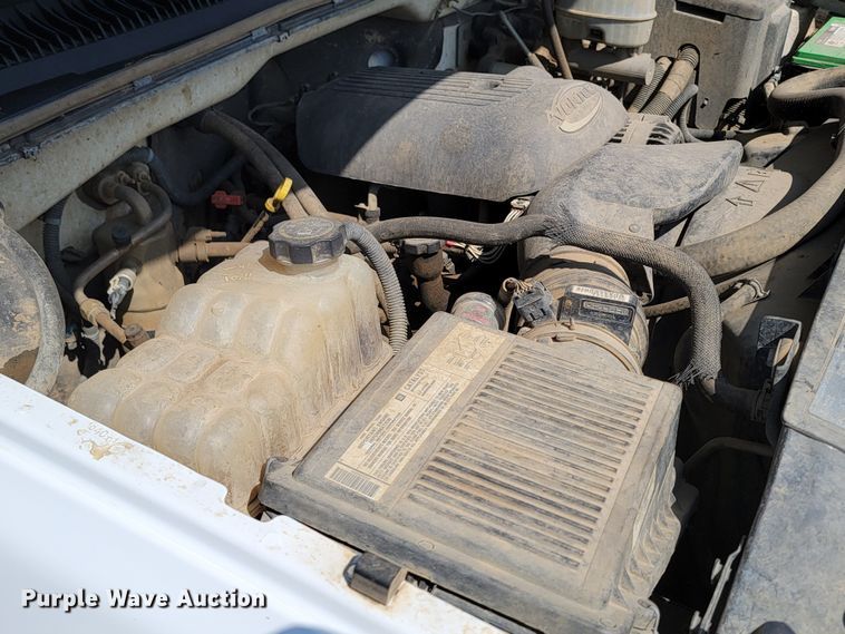 image for item ML9384 2005 Chevrolet Silverado 2500HD  Ext. Cab pickup truck