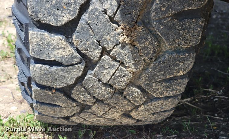 image for item ML9384 2005 Chevrolet Silverado 2500HD  Ext. Cab pickup truck