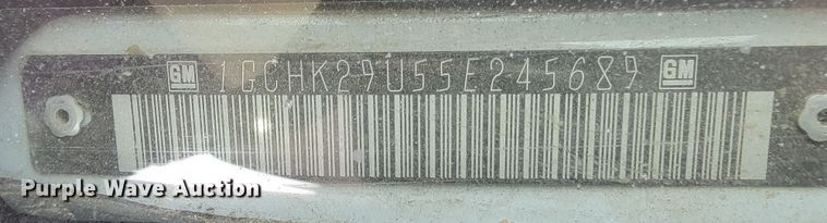 image for item ML9384 2005 Chevrolet Silverado 2500HD  Ext. Cab pickup truck