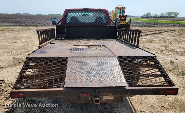 image for item ML9385 1996 Ford F350 XL  flatbed pickup truck