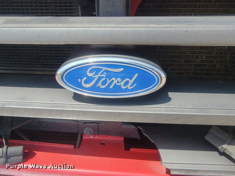 image for item ML9385 1996 Ford F350 XL  flatbed pickup truck