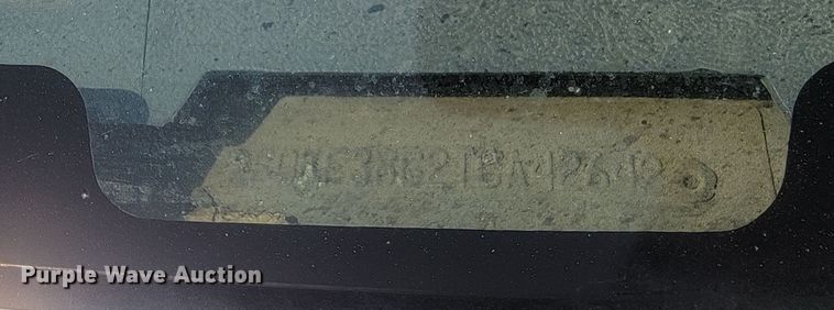 image for item ML9385 1996 Ford F350 XL  flatbed pickup truck