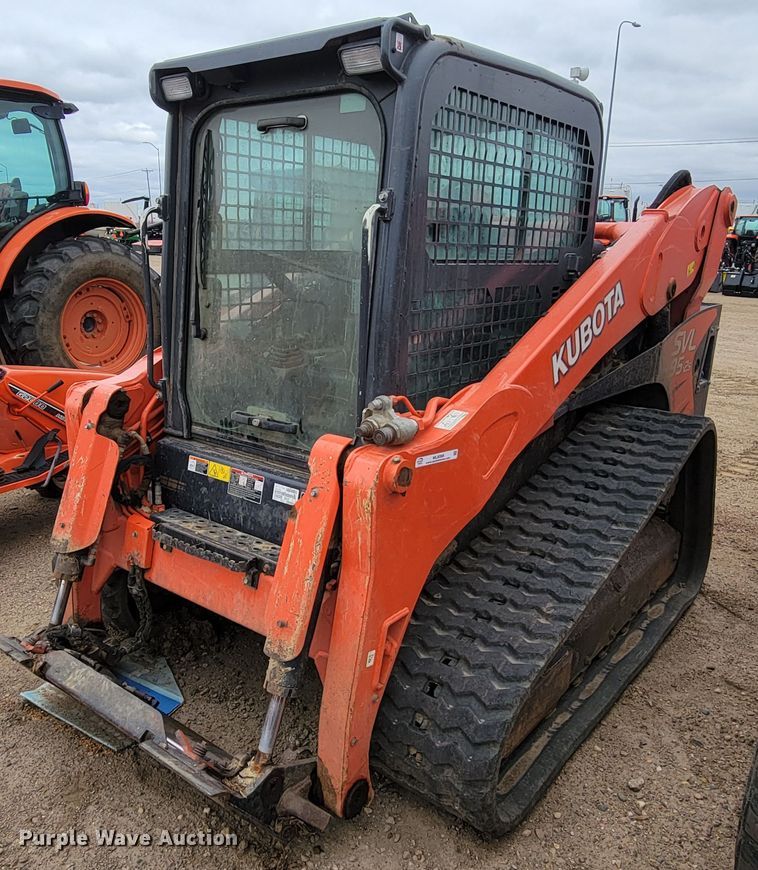 image for item ML9388 2017 Kubota SVL95-2S  tracked skid steer loader