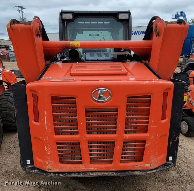 image for item ML9388 2017 Kubota SVL95-2S  tracked skid steer loader